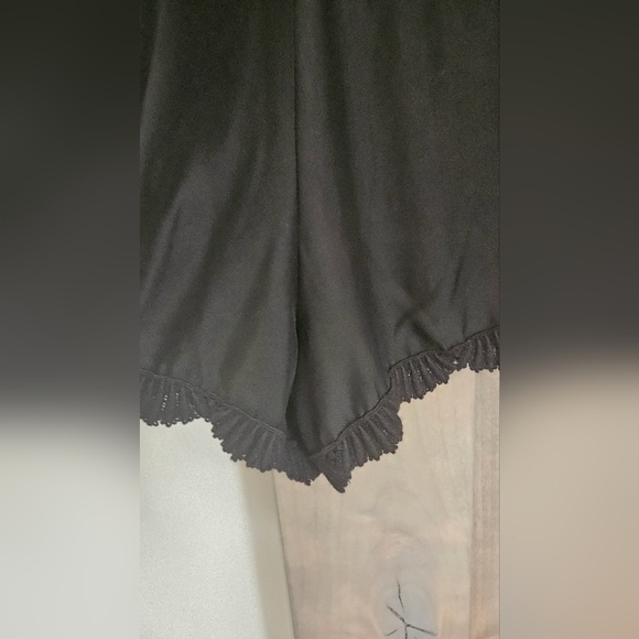 JEN'S PIRATE BOOTY for Free People Black Crochet Lace Romper Playsuit.Size Small - Picture 7 of 16